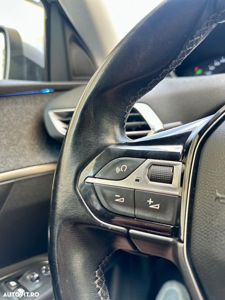 Peugeot 3008 - 19