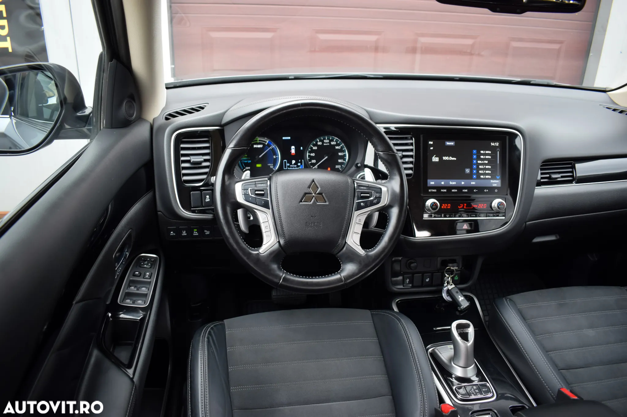 Mitsubishi Outlander PHEV 2.4 L 4X4 Instyle+ - 15