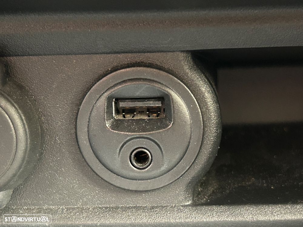 Peugeot 208 1.2 VTi Allure - 26