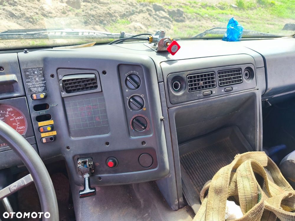 DAF 65.180 + Hr - 23
