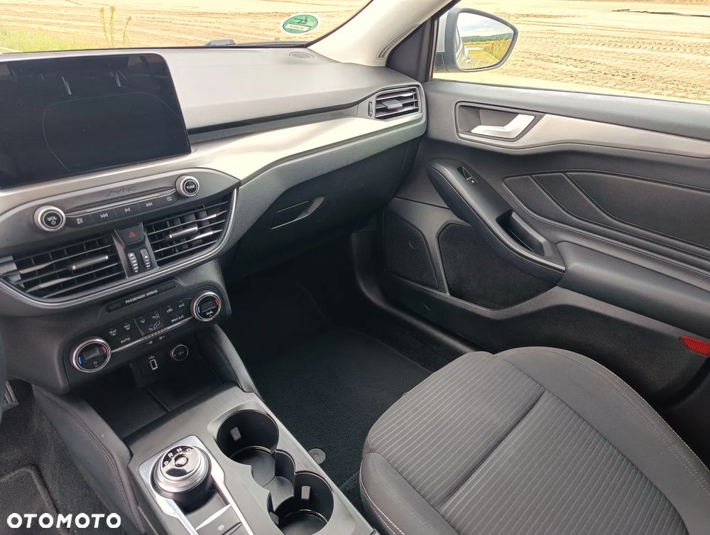 Ford Focus - 22