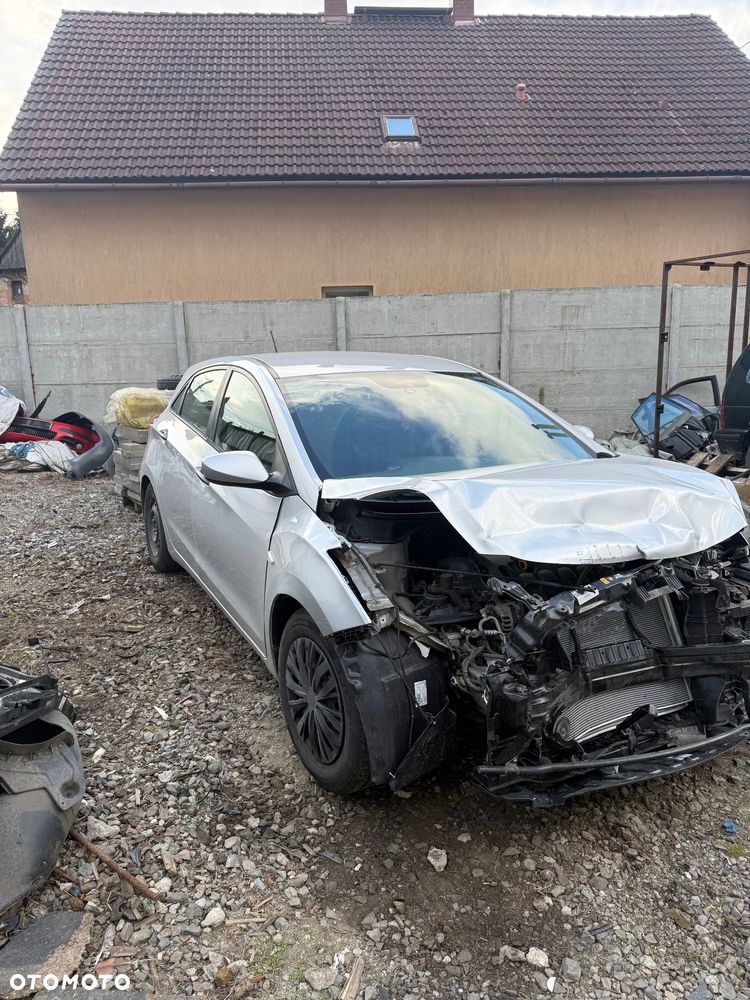 Hyundai i30 1.4 Classic - 11