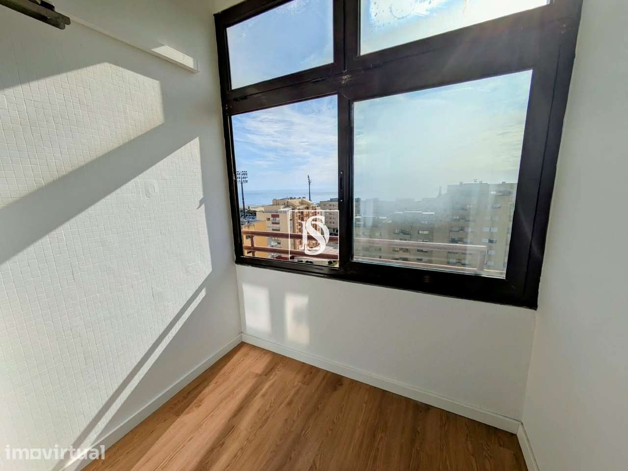 T1 Renovado a 70m da Praia com Vista Mar | Garagem fechada e AC - Grande imagem: 5/20