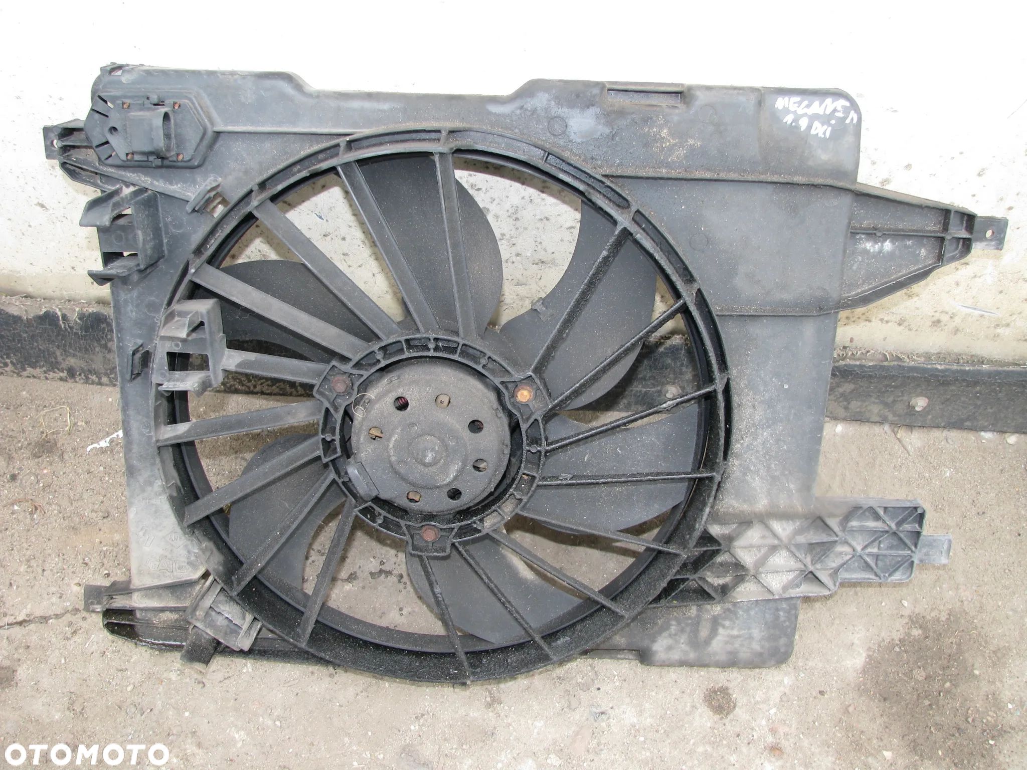 WENTYLATOR CHŁODNICY RENAULT MEGANE II 1.9DCI - 1