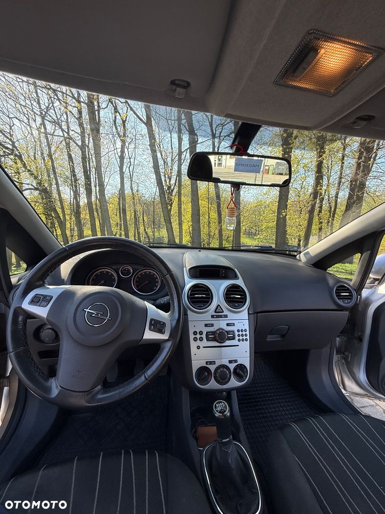 Opel Corsa 2009 photo 4