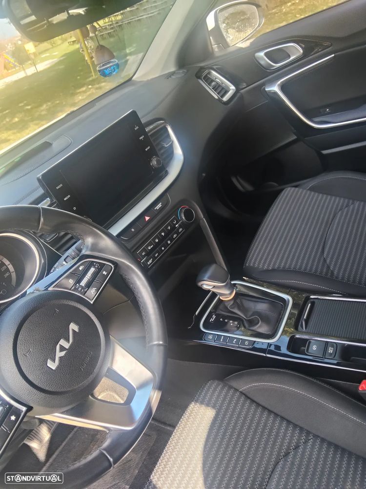 Kia XCeed - 13