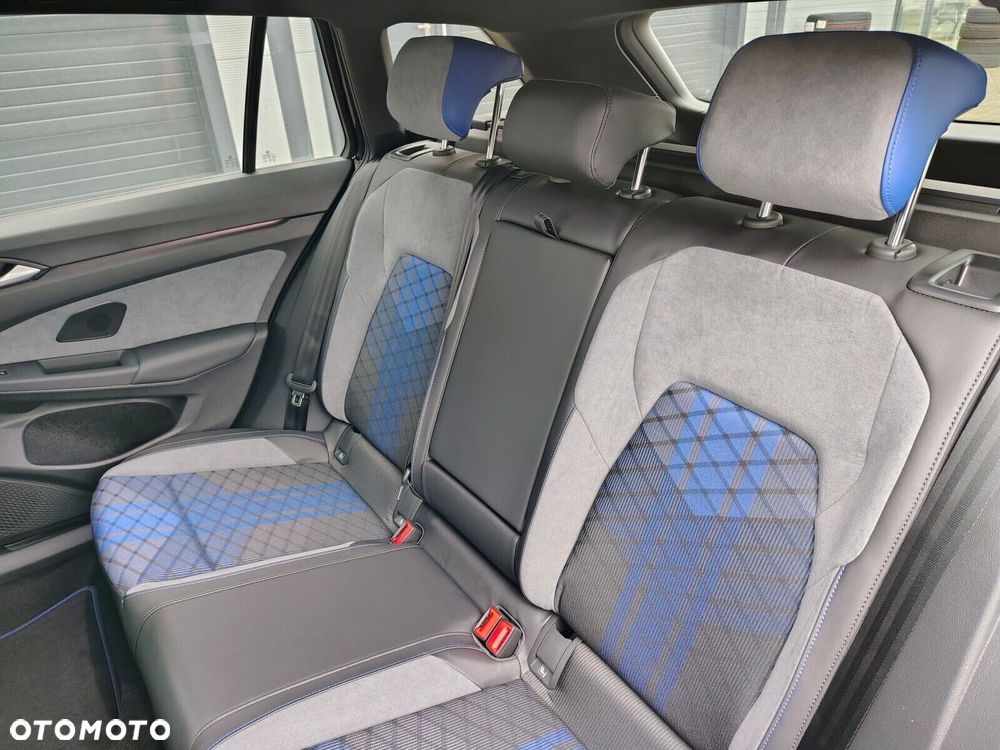 Volkswagen Golf Variant 2.0 TSI 4Motion R - 30