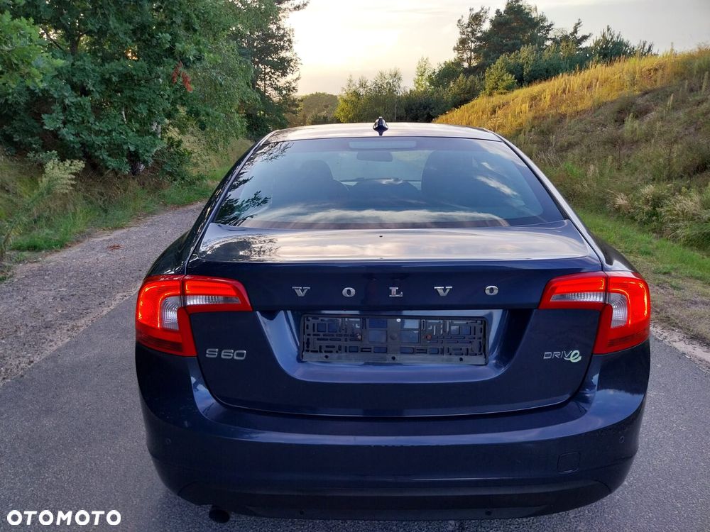 Volvo S60 DRIVe Kinetic - 17