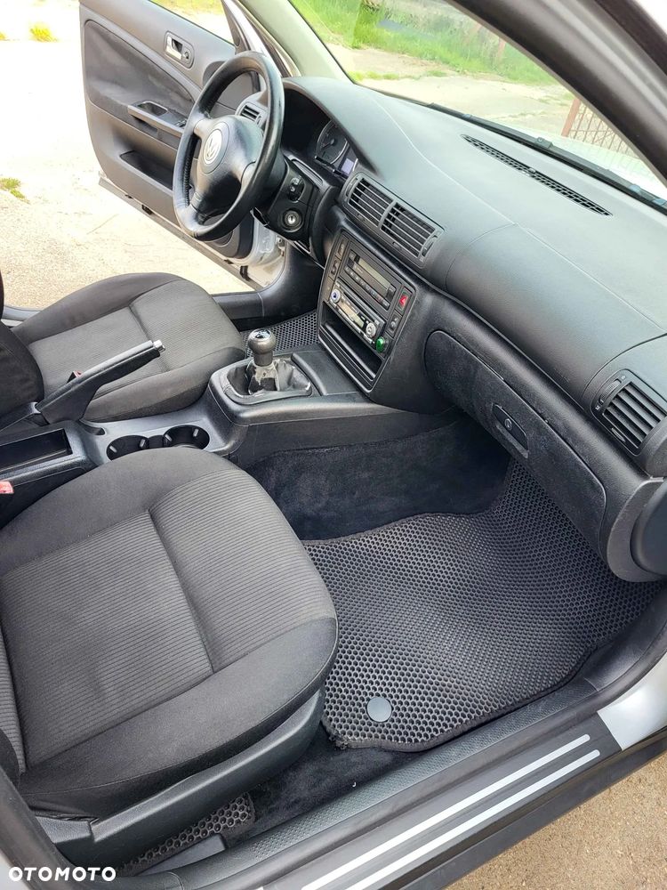 Volkswagen Passat 1.9 TDI Basis - 15