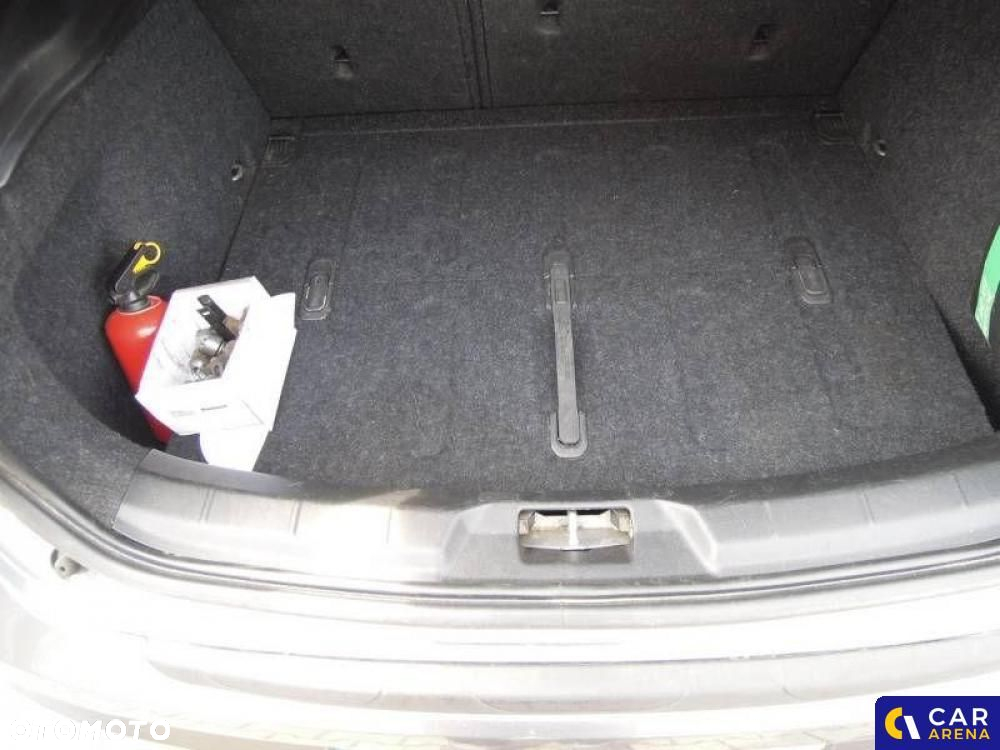 Volvo V40 - 22