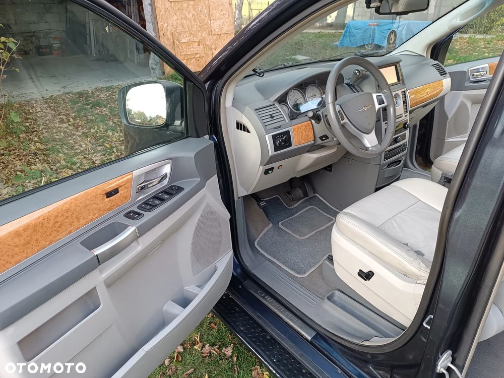Chrysler Town & Country 4.0 Limited - 9