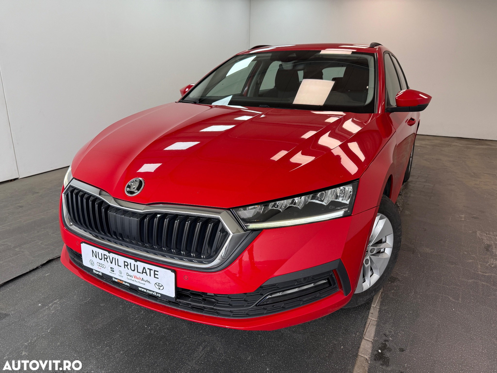 Skoda Octavia Combi 2.0 TDI Ambition - 2