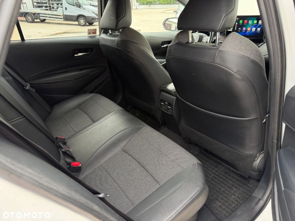 Toyota Corolla 1.8 Hybrid Style - 34