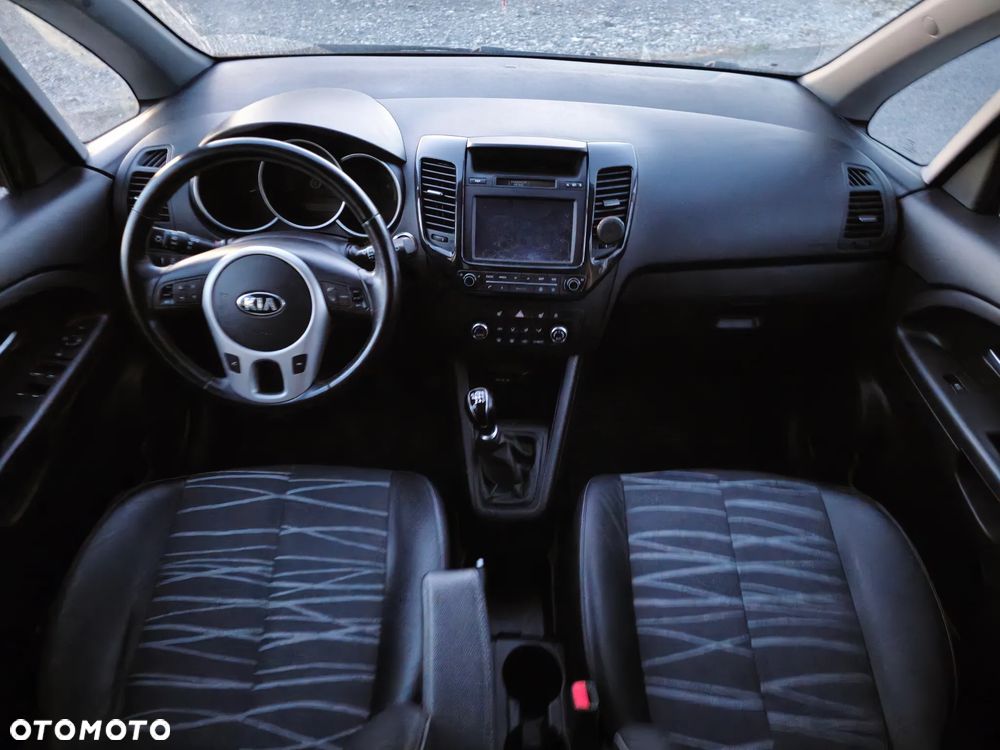 Kia Venga 1.6 CRDi 128 Business Line - 8