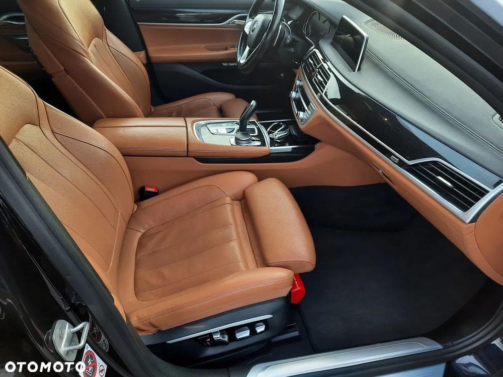BMW Seria 7 730d xDrive - 24