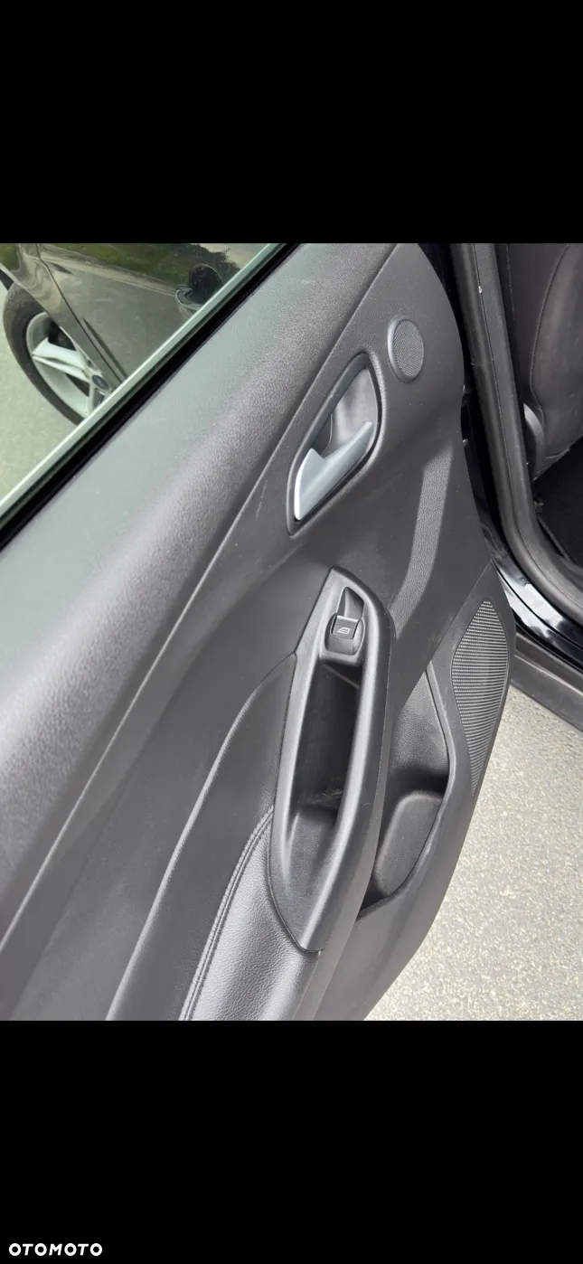 Ford Focus 2.0 TDCi Titanium ASS - 15