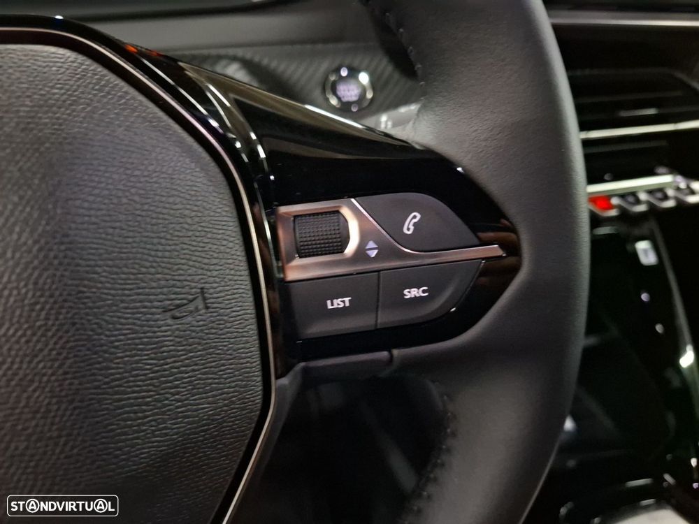 Peugeot e-2008 54 kWh Allure - 16