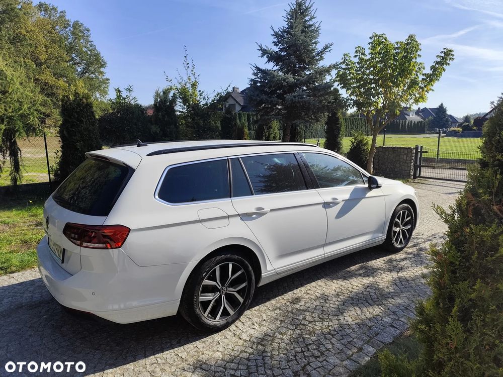 Volkswagen Passat Variant - 12