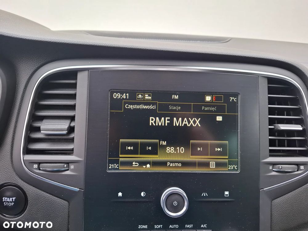 Renault Megane ENERGY TCe 140 EDC LIMITED - 25