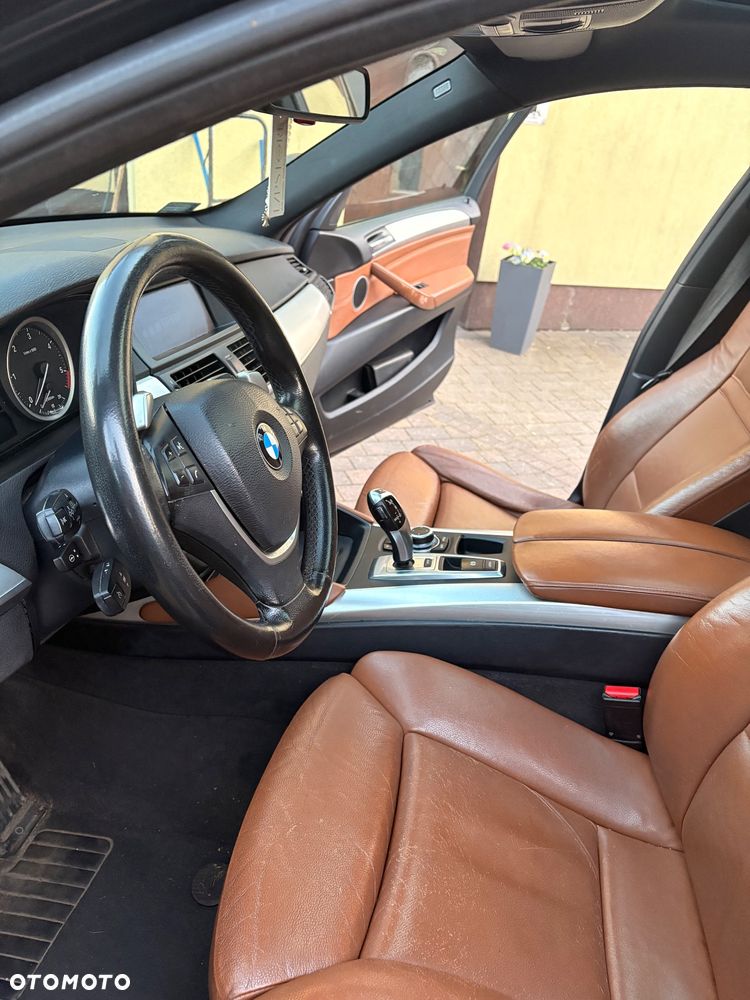 BMW X6 - 11