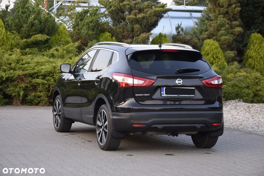 Nissan Qashqai 1.6 dCi Xtronic TEKNA+ - 8