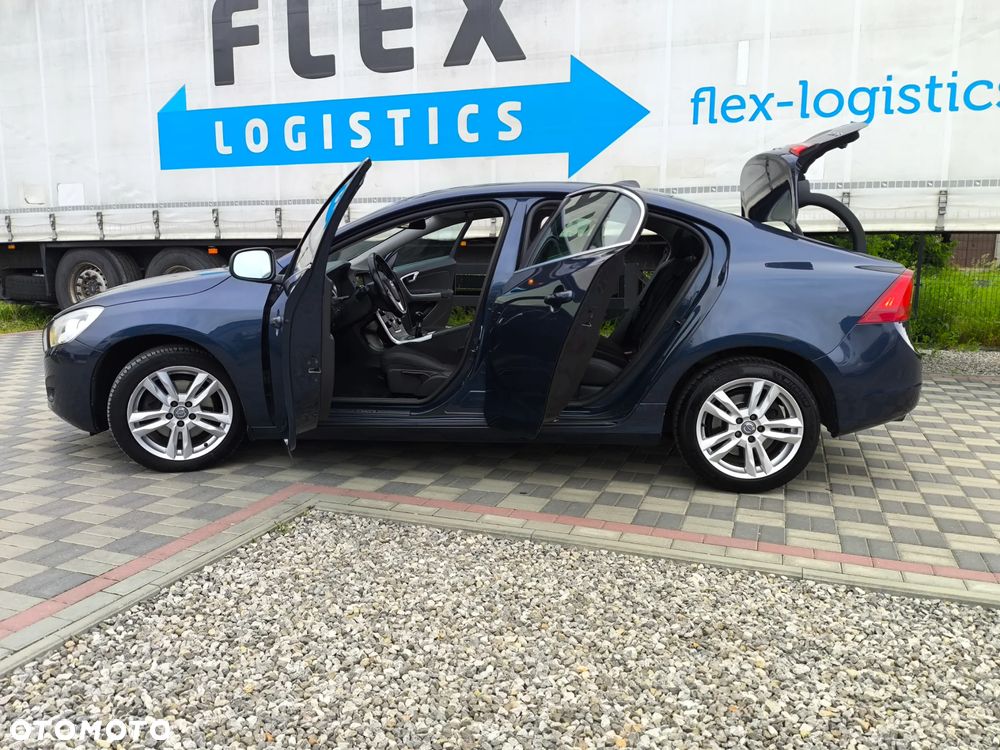 Volvo S60 D3 Momentum - 17
