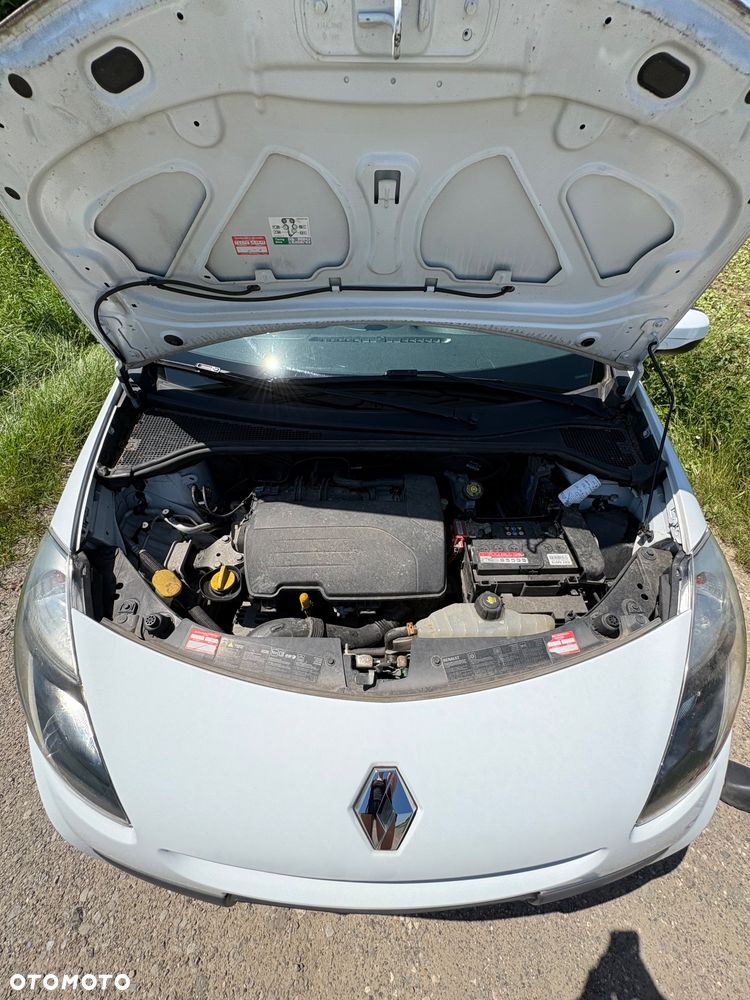 Renault Clio 1.2 16V Campus Authentique - 9
