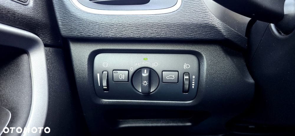 Volvo V40 D2 Kinetic - 4