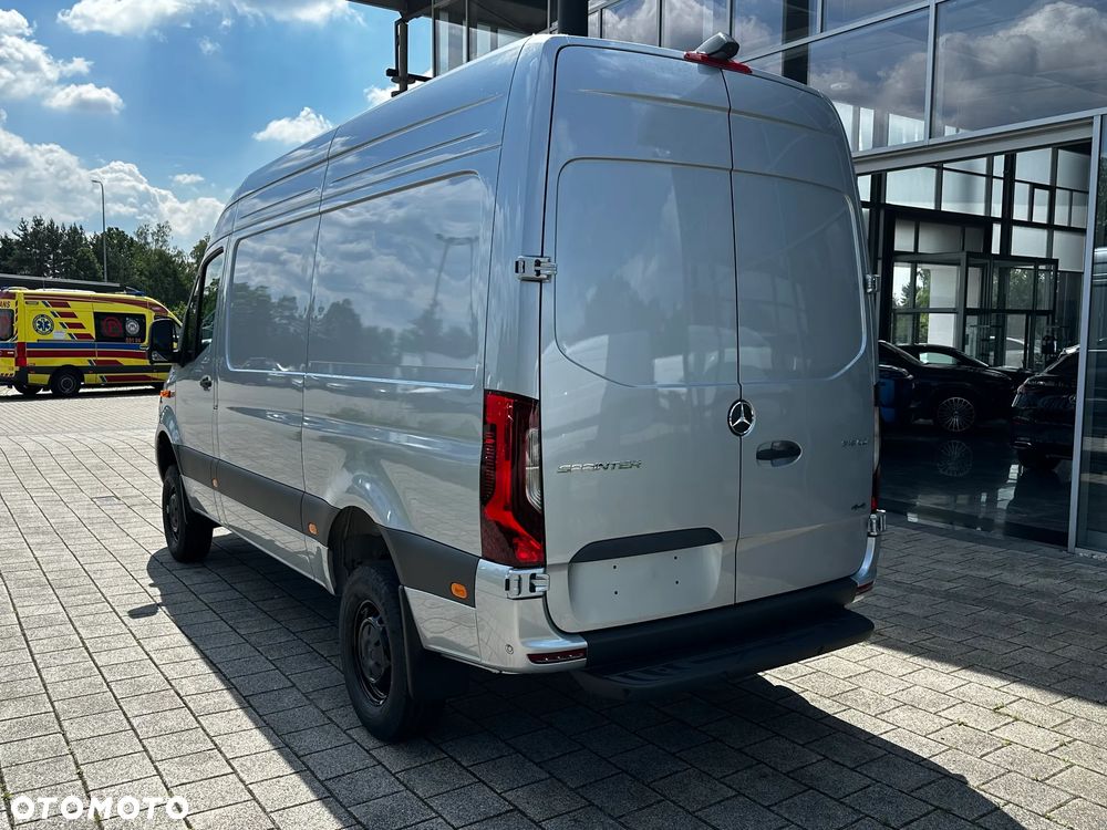 Mercedes-Benz Sprinter - 9
