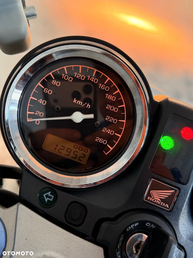 Honda Hornet - 23