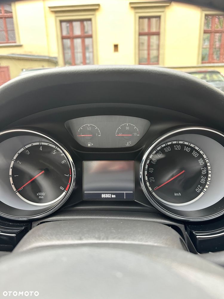 Opel Astra 1.4 T Dynamic S&S - 13