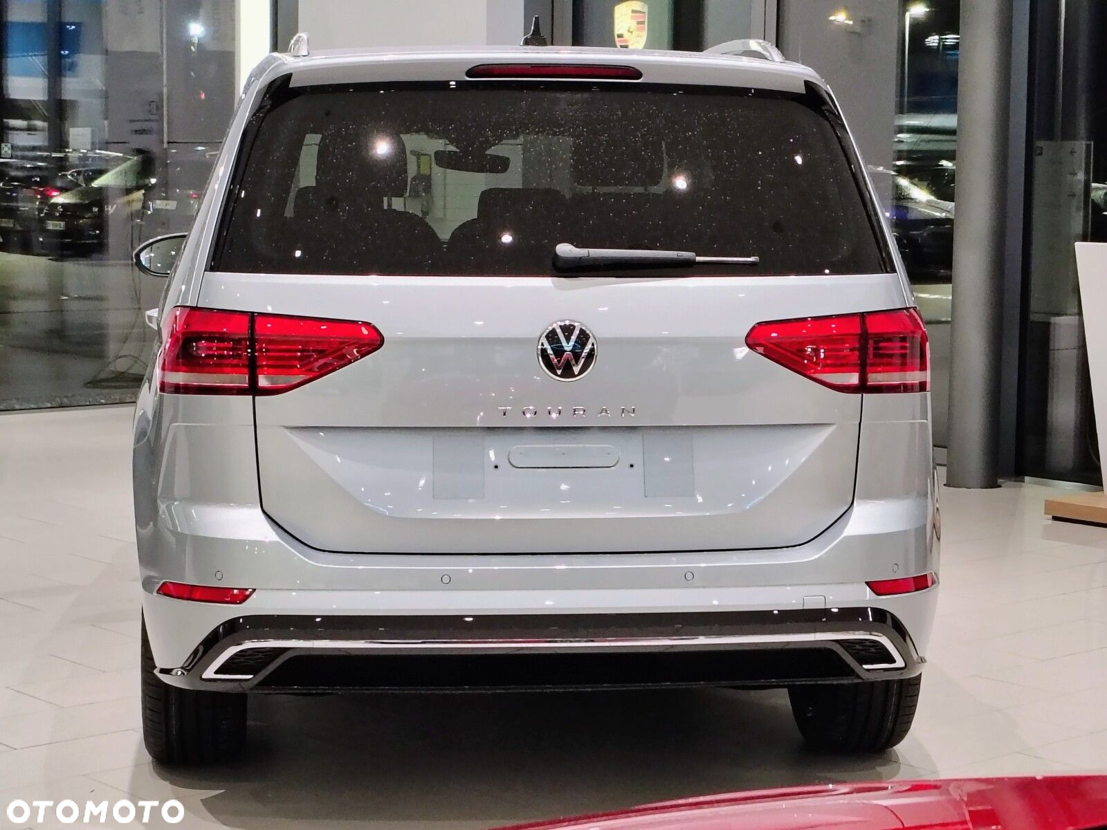 Volkswagen Touran - 6