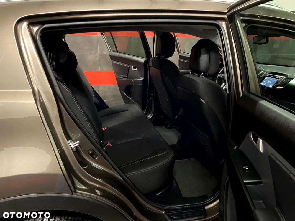 Kia Sportage 1.6 GDI Business Line M 2WD - 27