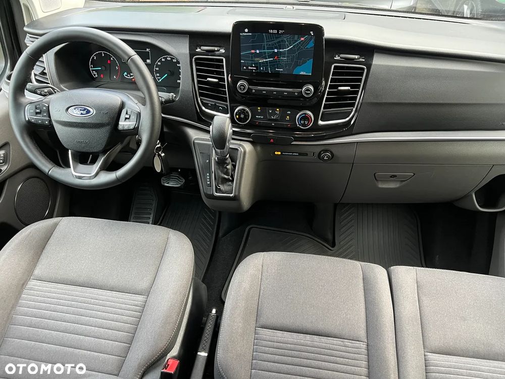 Ford Tourneo Custom - 18