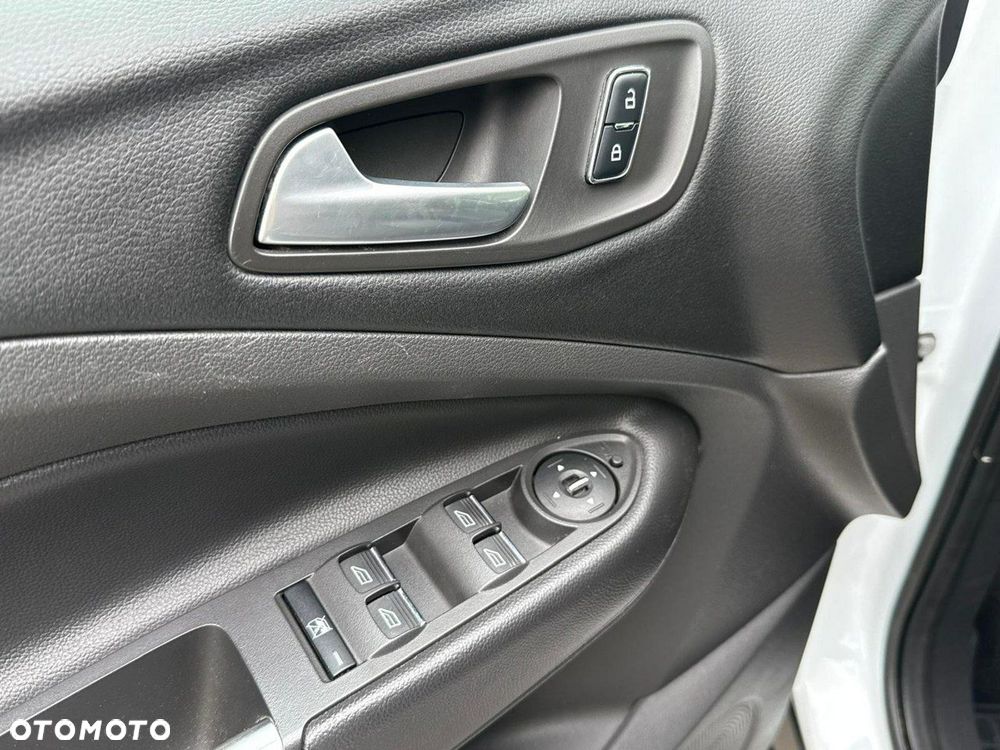 Ford Kuga 1.6 EcoBoost FWD Titanium ASS - 11