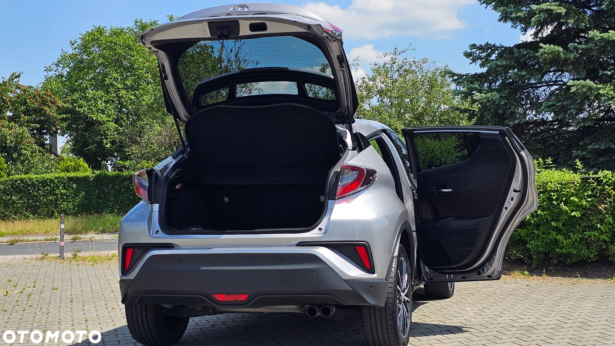 Toyota C-HR Hybrid Lounge - 39