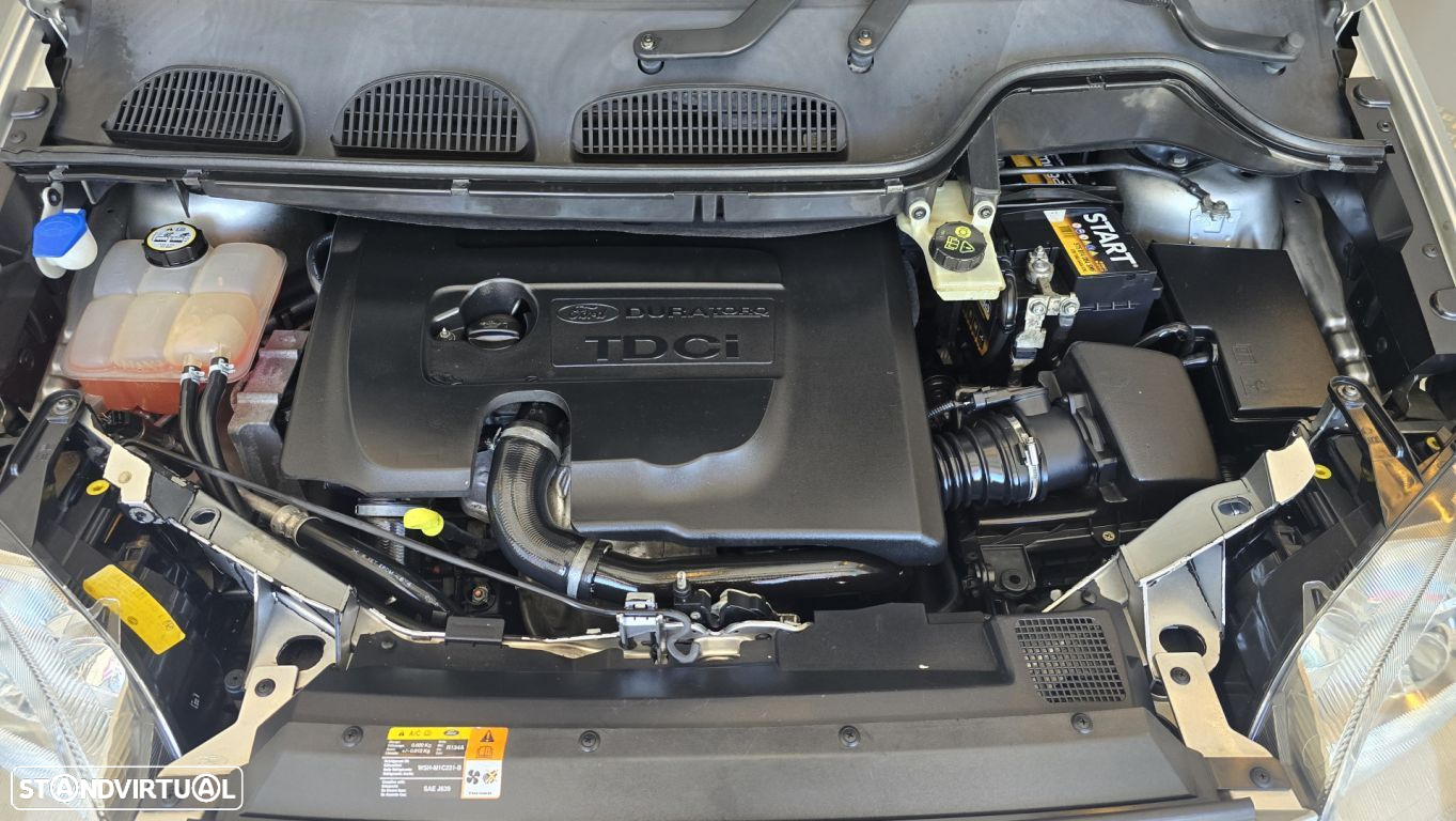Ford Focus C-Max 1.6 TDCi Ghia - 21
