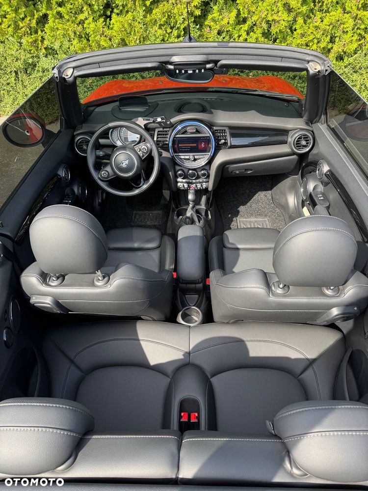 MINI Cooper Standard - 18