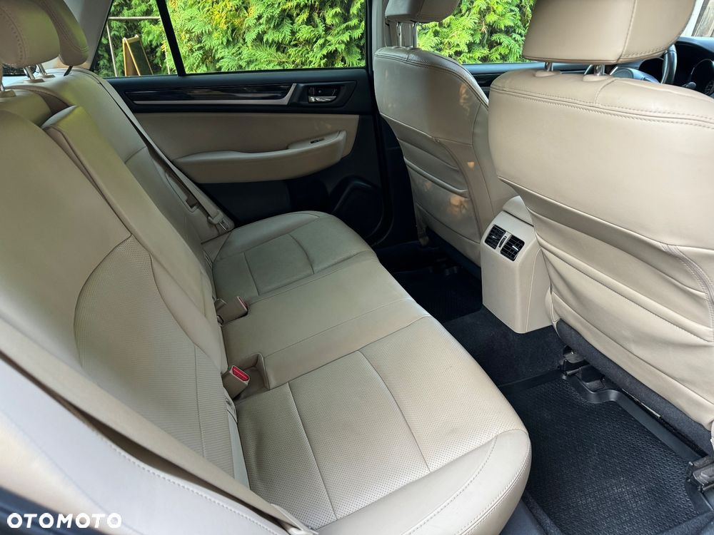 Subaru Outback 2.5i Exclusive - 17