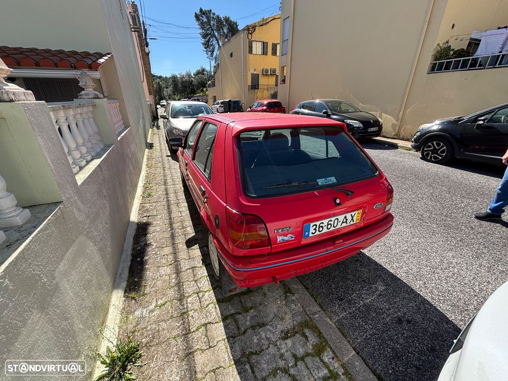 Ford Fiesta - 2