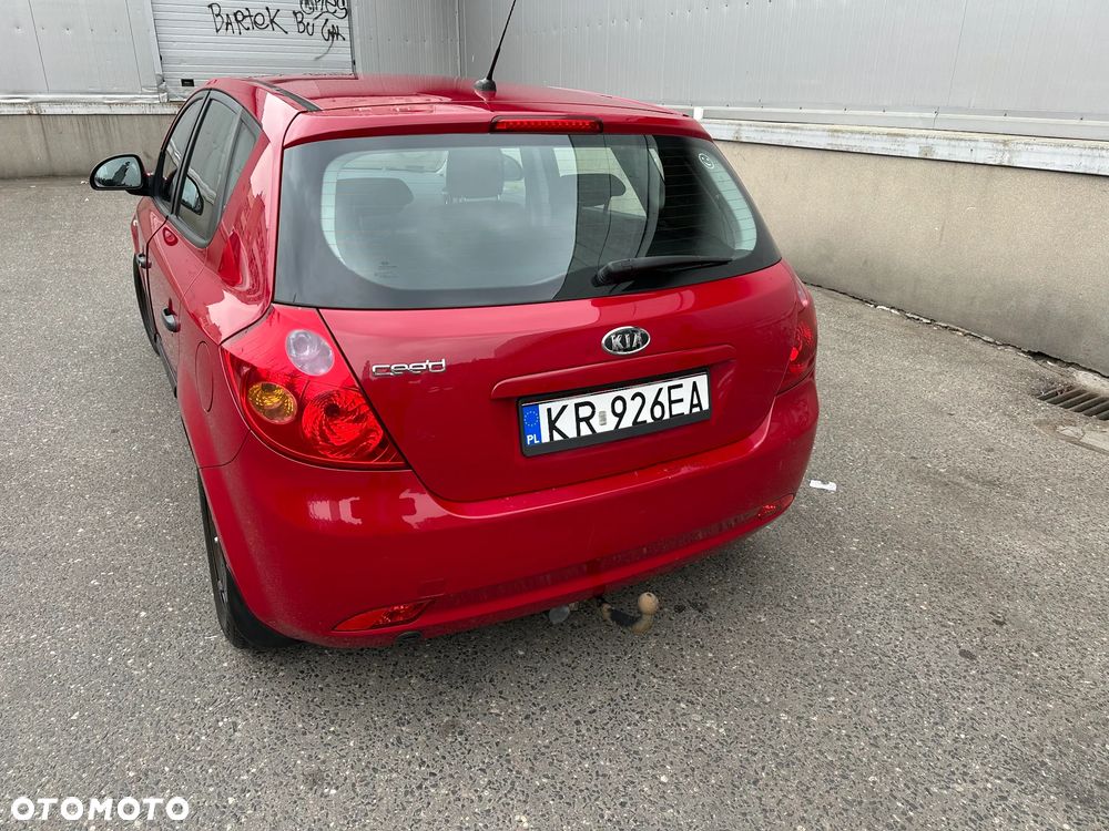 Kia Ceed - 26