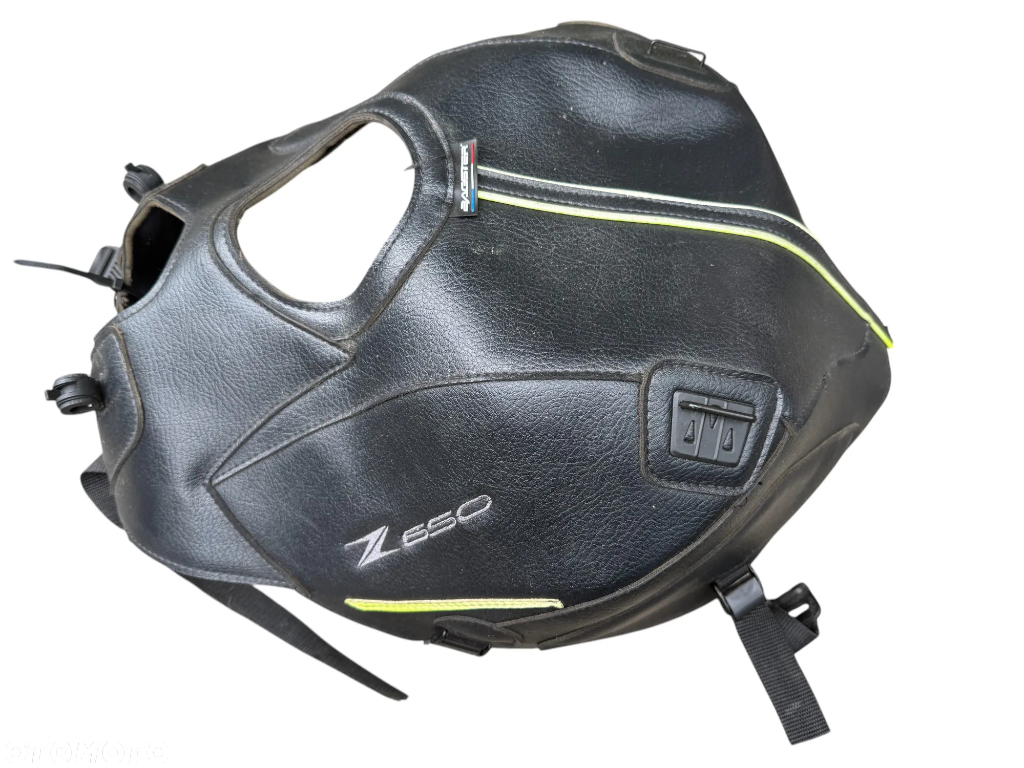 Skóra na zbiornik paliwa Kawasaki Z 650   17-24R - 2