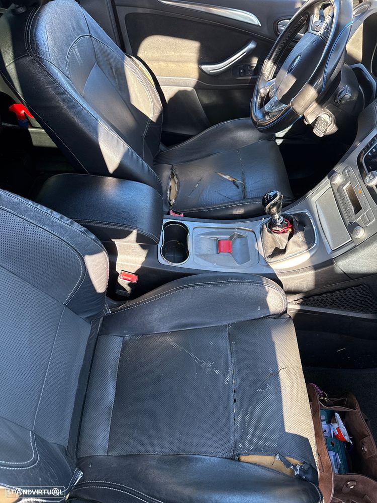 Ford S-Max - 5