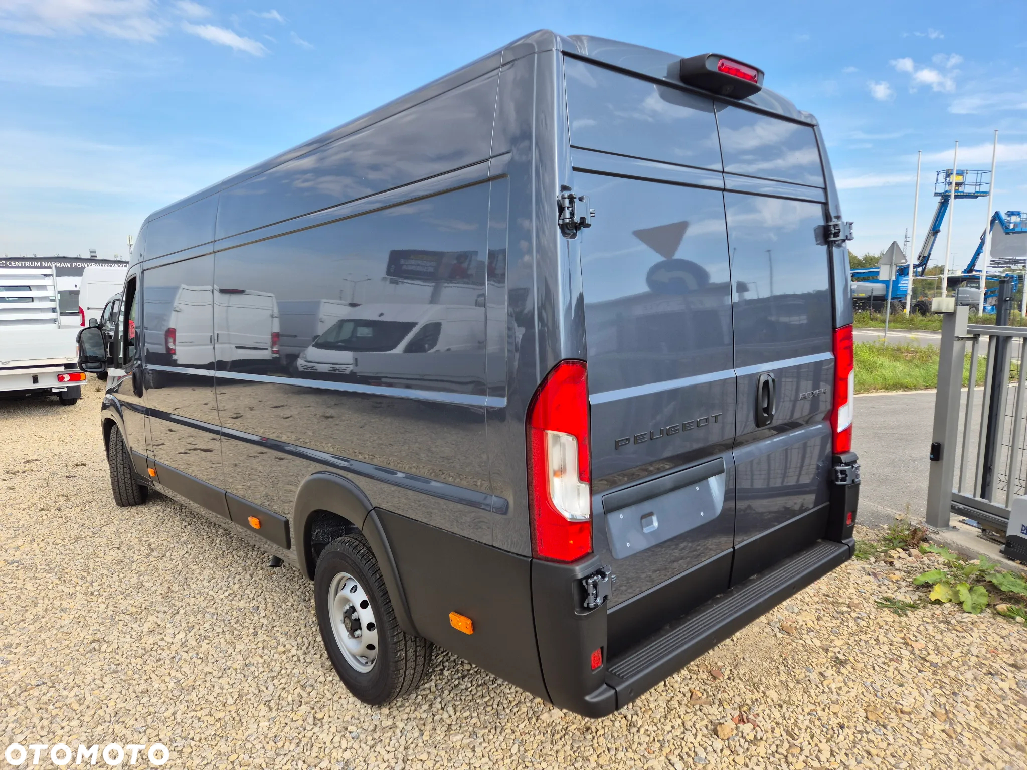 Peugeot Boxer Furgon L4H2 2.2 HDI 180KM Automat 3.5t Heavy - 7