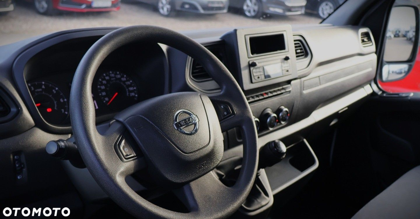 Nissan NV400 - 10