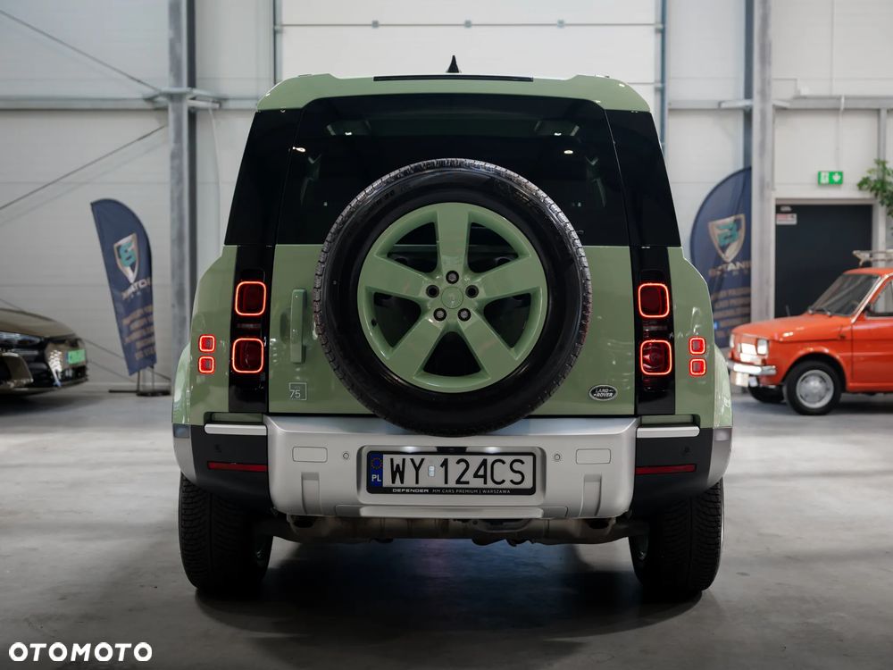 Land Rover Defender 3.0 P400 mHEV 75th Limited Edition - 8