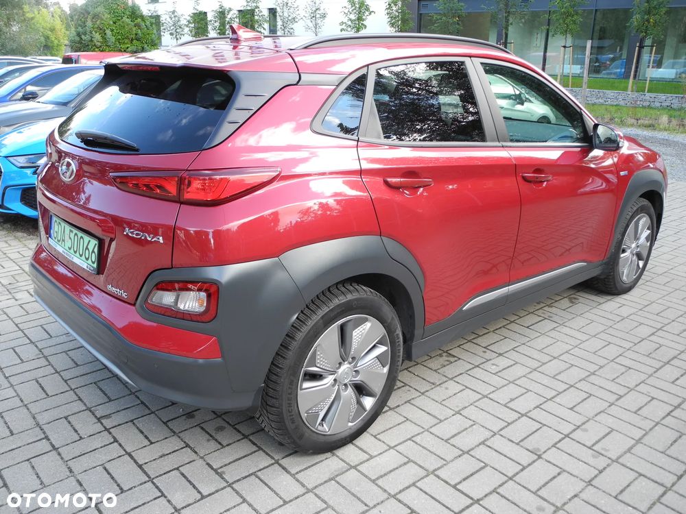 Hyundai Kona 64kWh Executive - 5