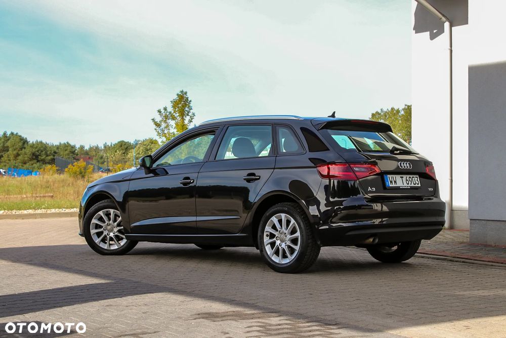 Audi A3 Sportback 1.6 TDI Ambition - 16