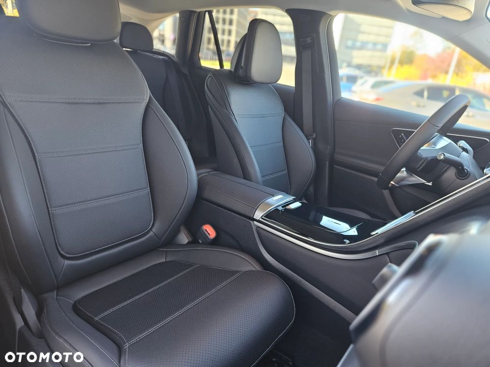 Mercedes-Benz GLC 200 d mHEV 4-Matic Avantgarde - 35