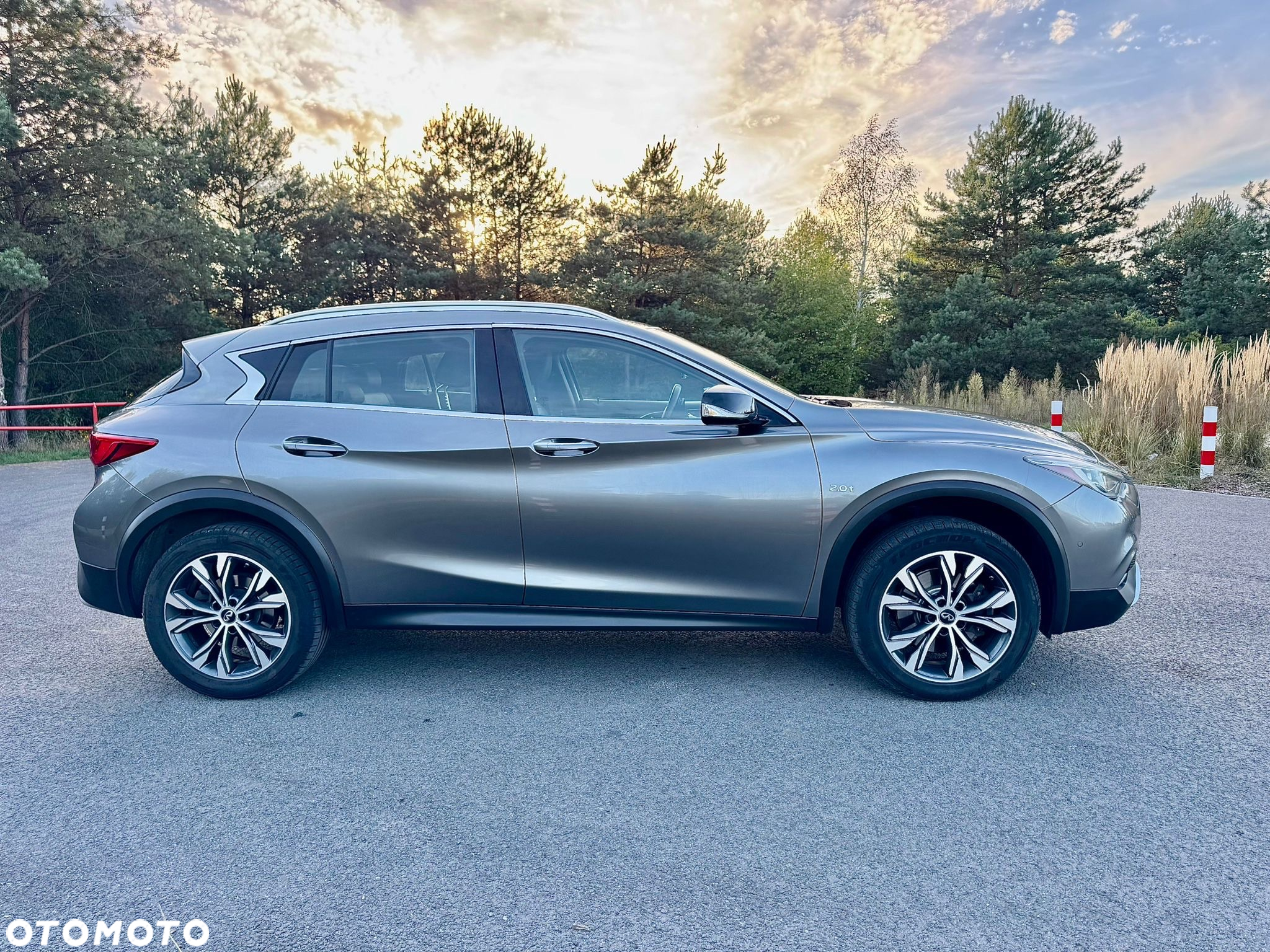 Infiniti QX30 - 8